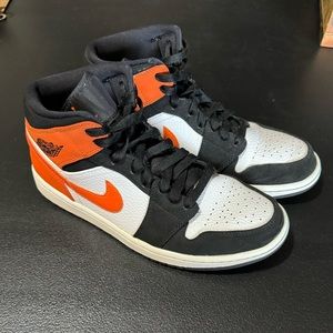 Nike Air Jordan 1 Mid, Shattered Backboard